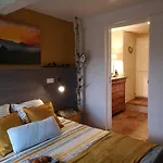 بيت للعطل Le De La Bergerie Montbernard