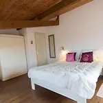 Le De La Bergerie * Montbernard
