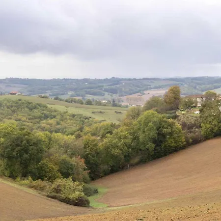 بيت للعطل Le De La Bergerie Montbernard